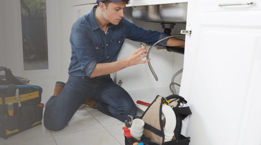 Burst Pipe Repair in Crenshaw, MS